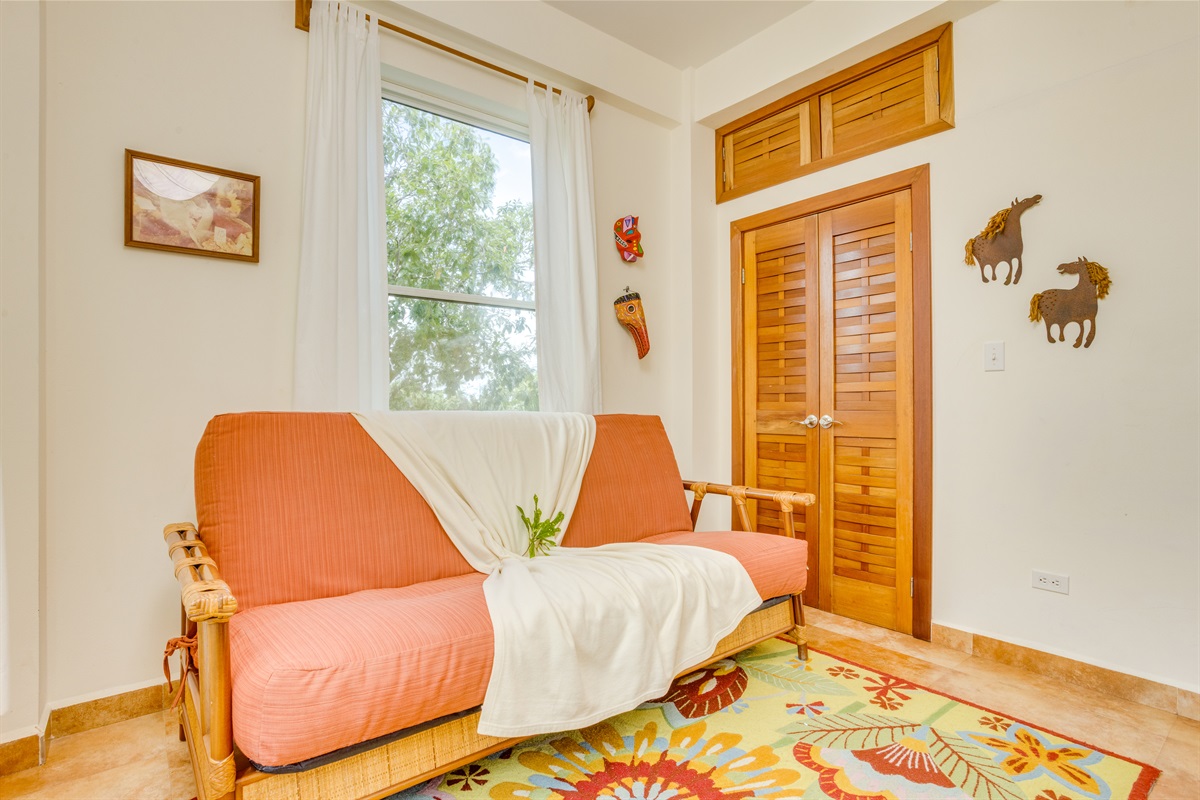 Fourth Room with garden view