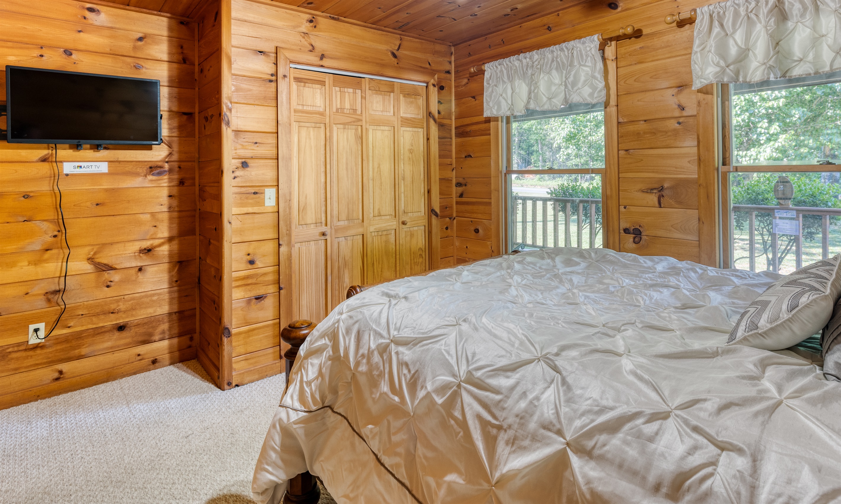 Queen Bedroom 1