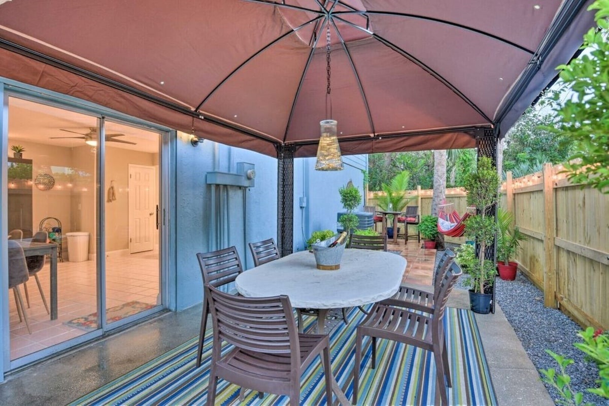 Private Fenced Side Yard with Dining Table