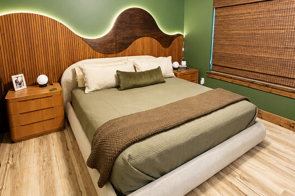 Main level King bedroom