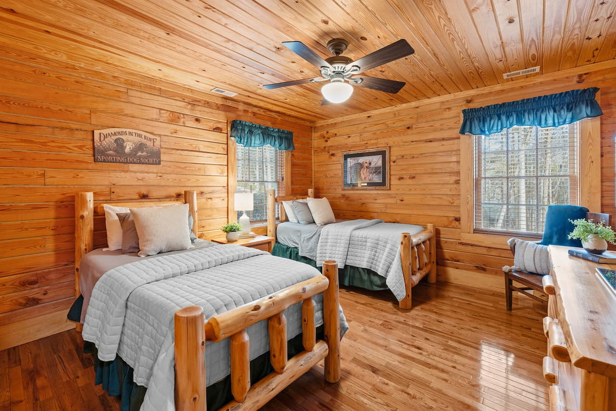 Bedroom #3 located on the main level of the cabin