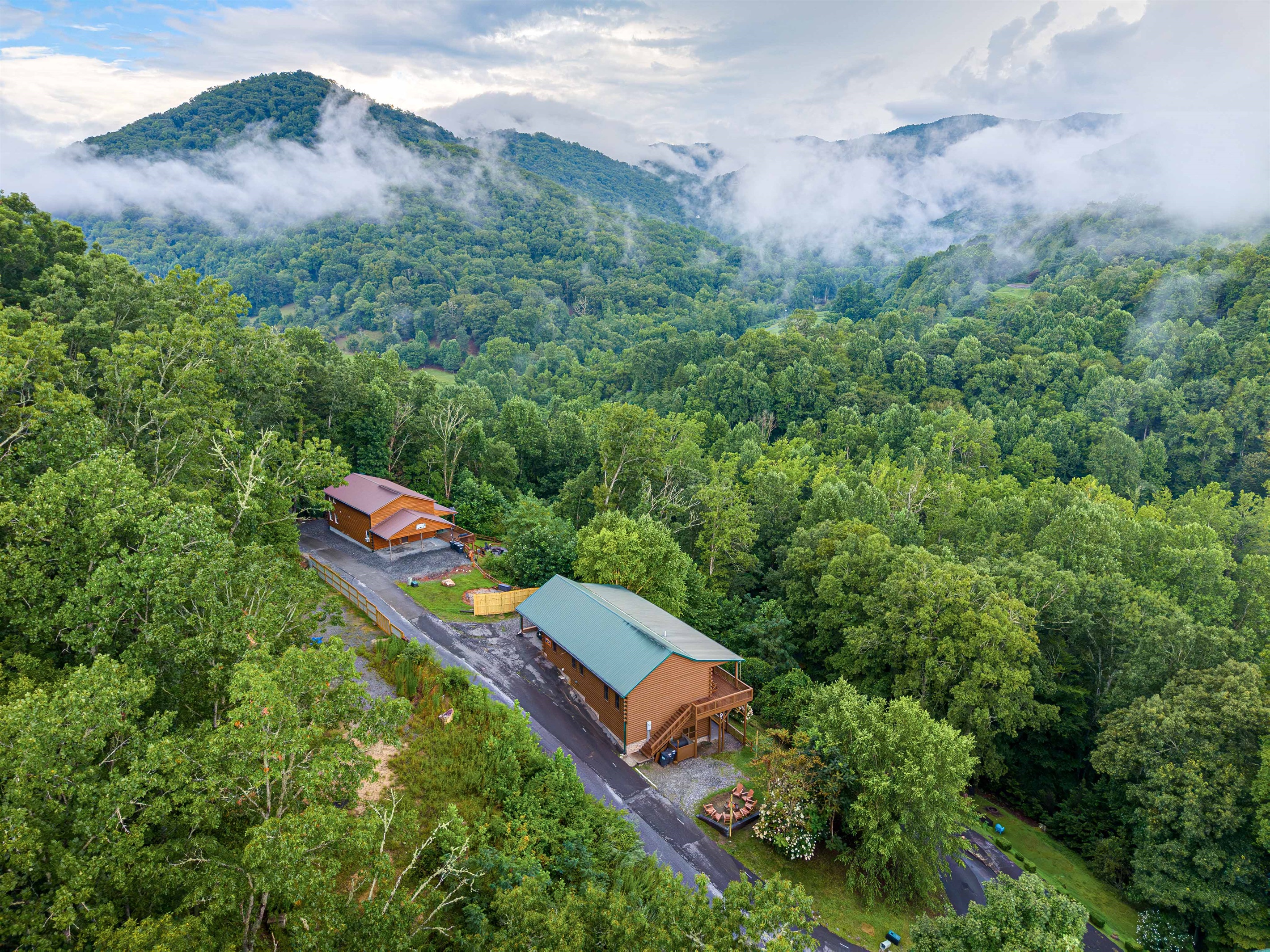 Mountaintop Majesty: Your luxurious escape awaits with breathtaking views.