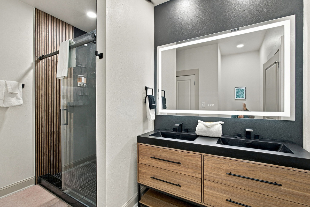 Clean, contemporary finishes elevate your daily routine.