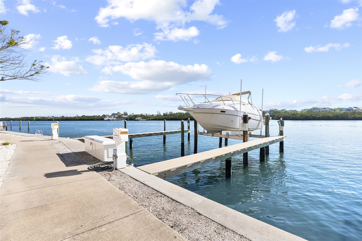 Directly on the Intracoastal Waterway, which leads to the Gulf of Mexico/America!