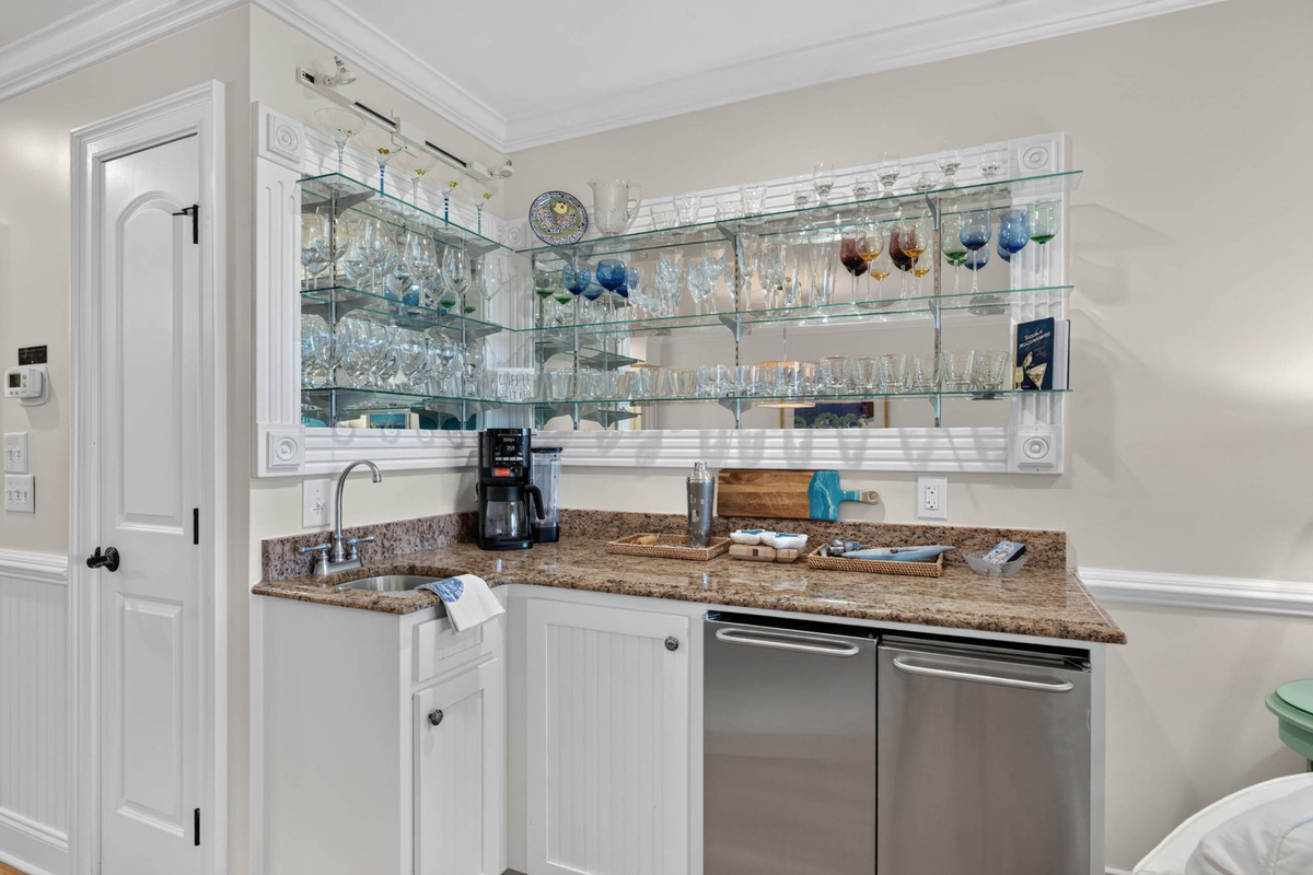 Wet bar | Oceans 22 | 22 Beach Club Villas, Wild Dunes | IOP Escapes
