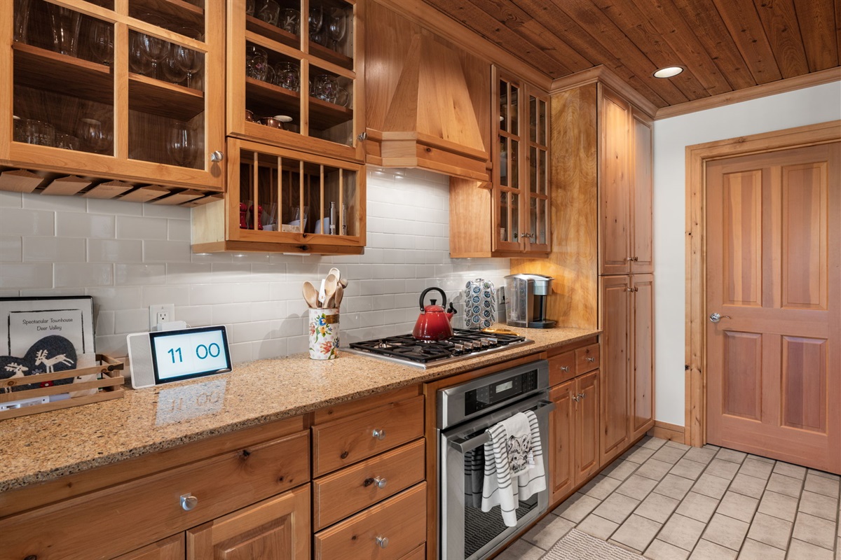 Beautifully stocked kitchen.