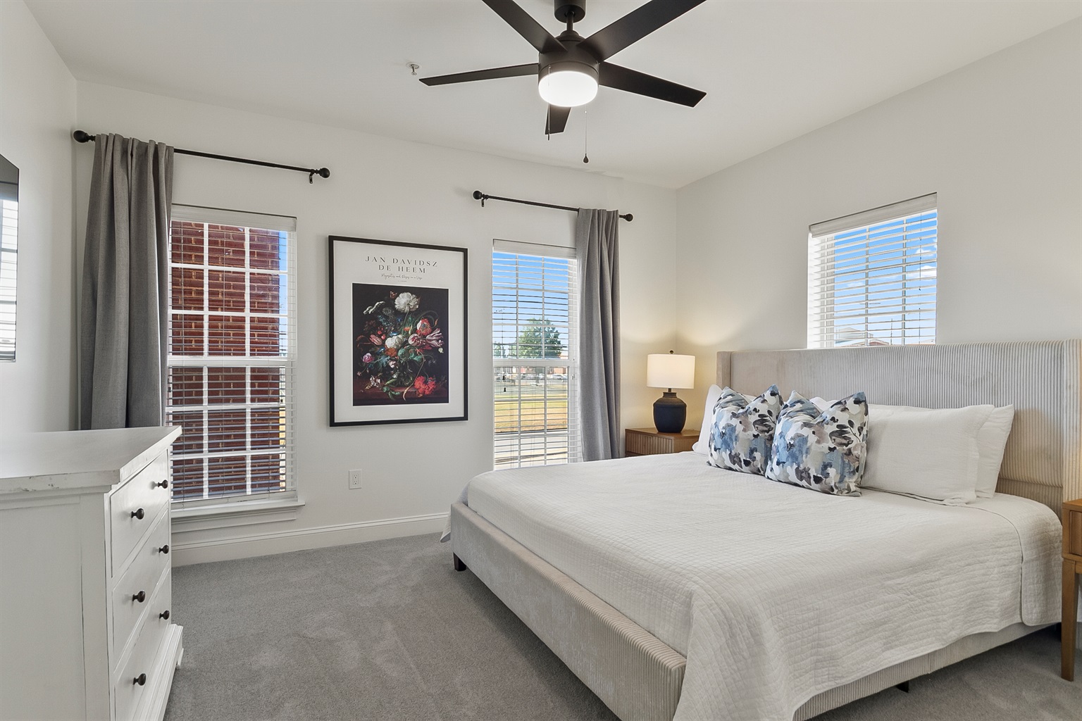 Master King Bedroom