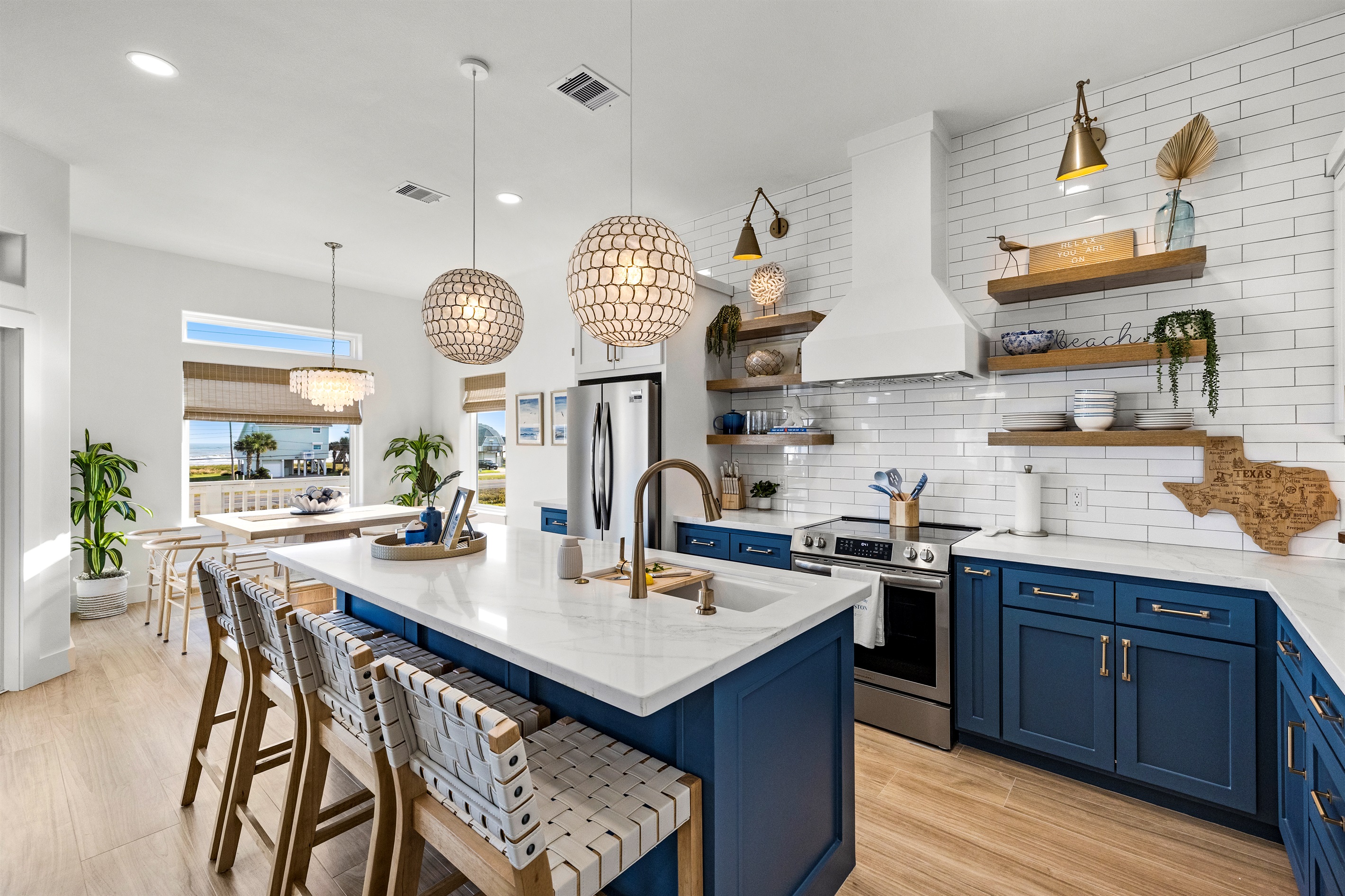 Designer kitchen with EVERYTHING you could need.