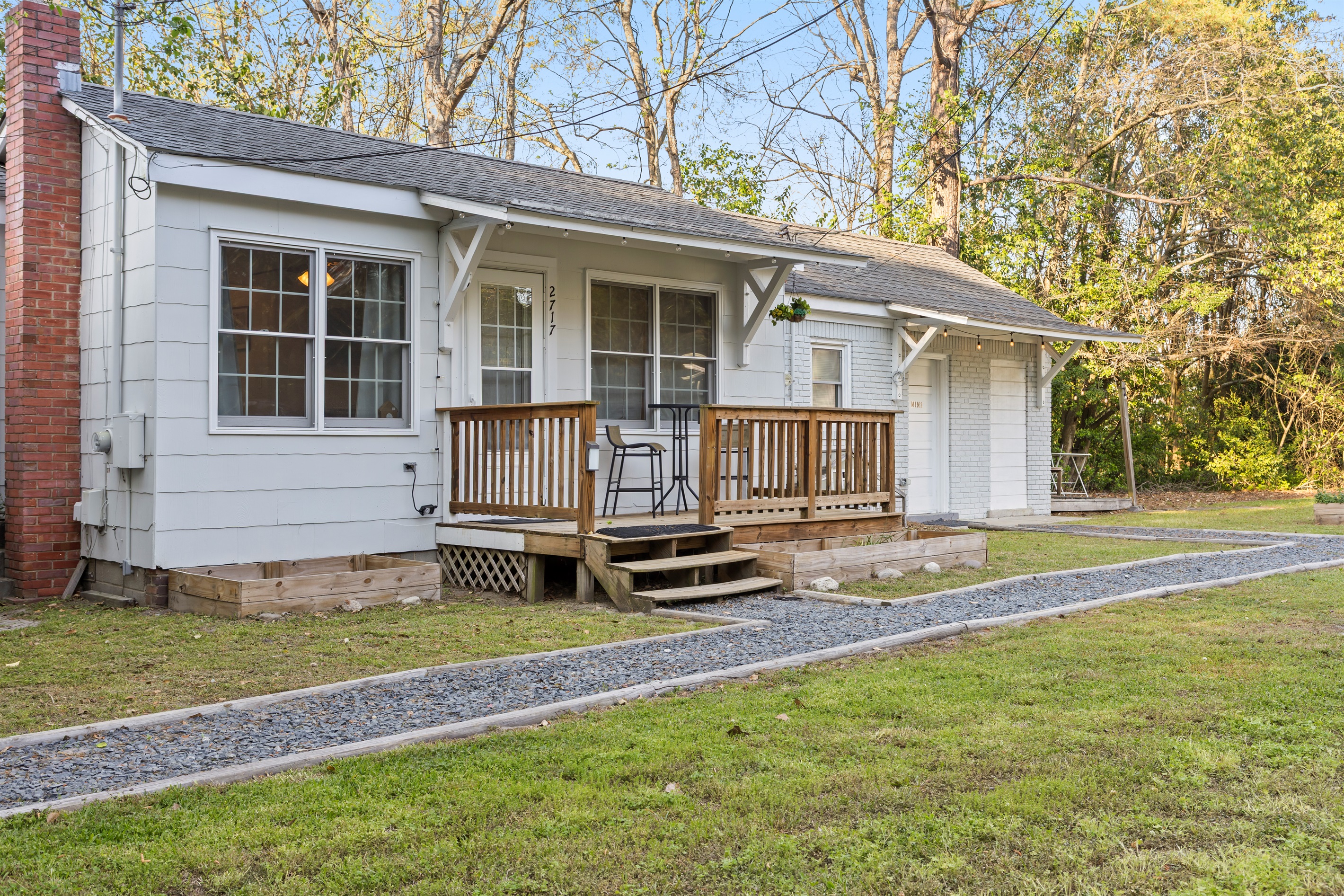 Live Simply, at the Roost!