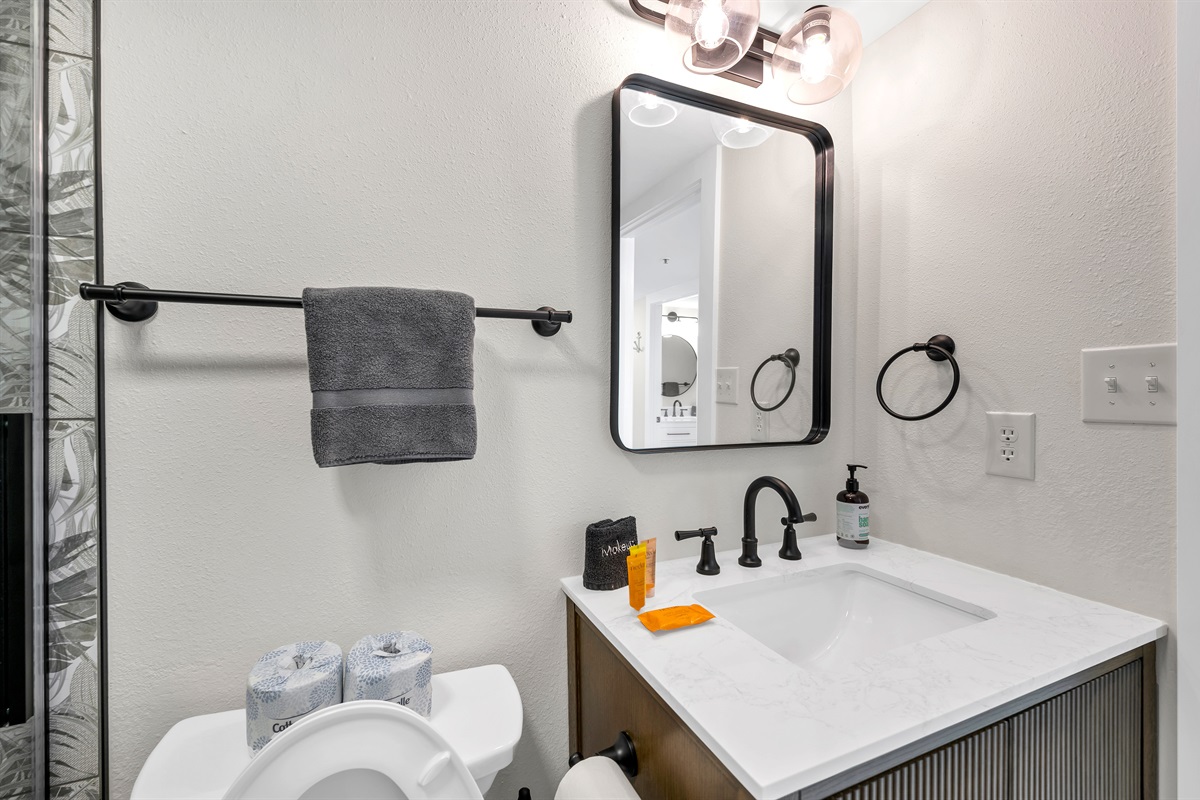 Amazing Renovated 2nd Bathroom