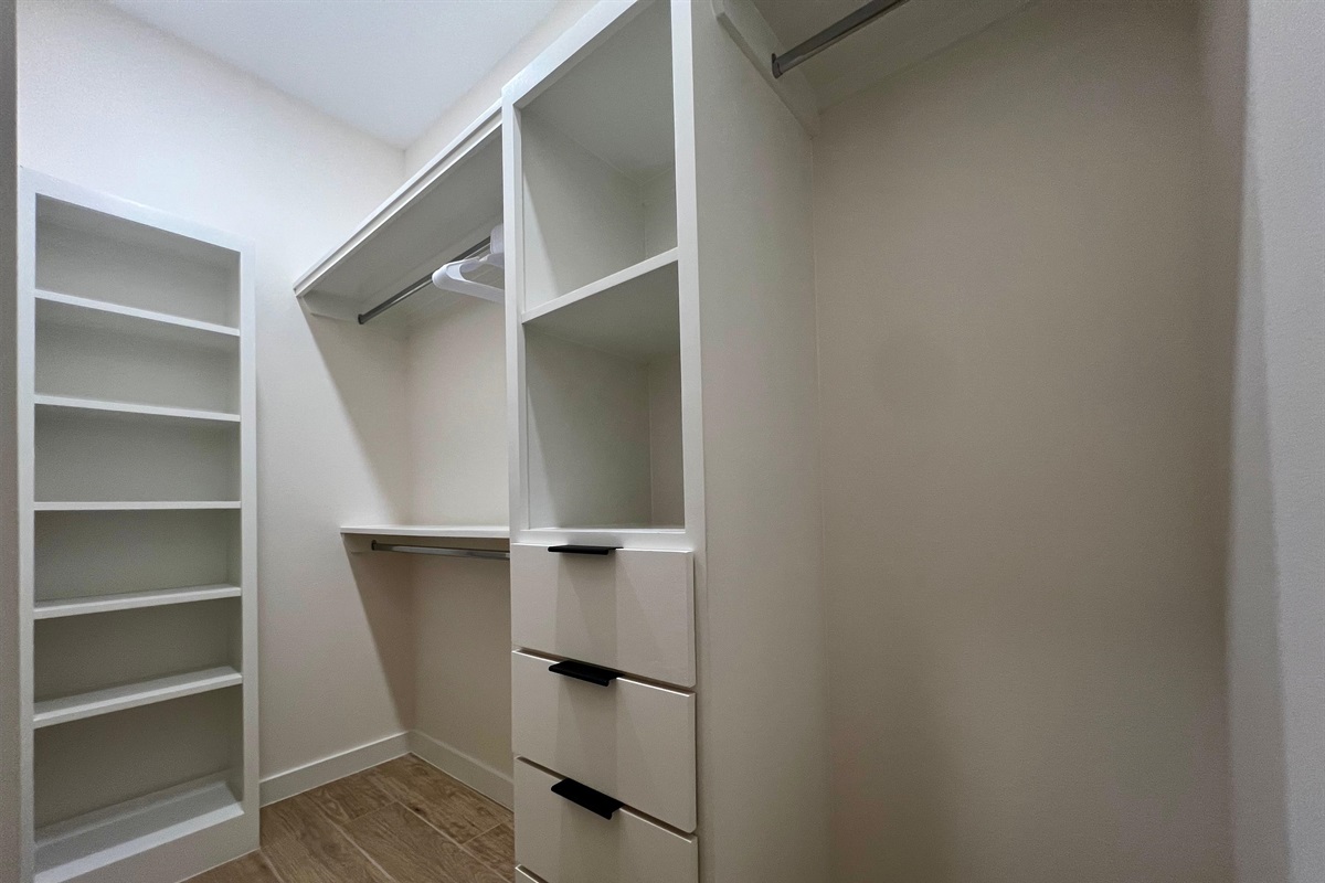 Primary Bedroom Closet