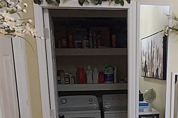 The washer handles queen-size quilts with ease and offers plenty of space—especially handy for large families or longer stays. Please leave bedding for me to launder, as I have a preferred method. Detergent and fabric softener are provided for your use.