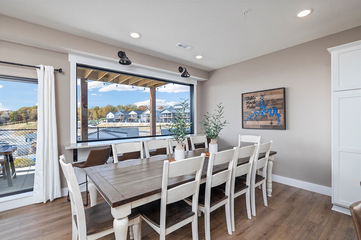 Plenty of dining seating for the whole group