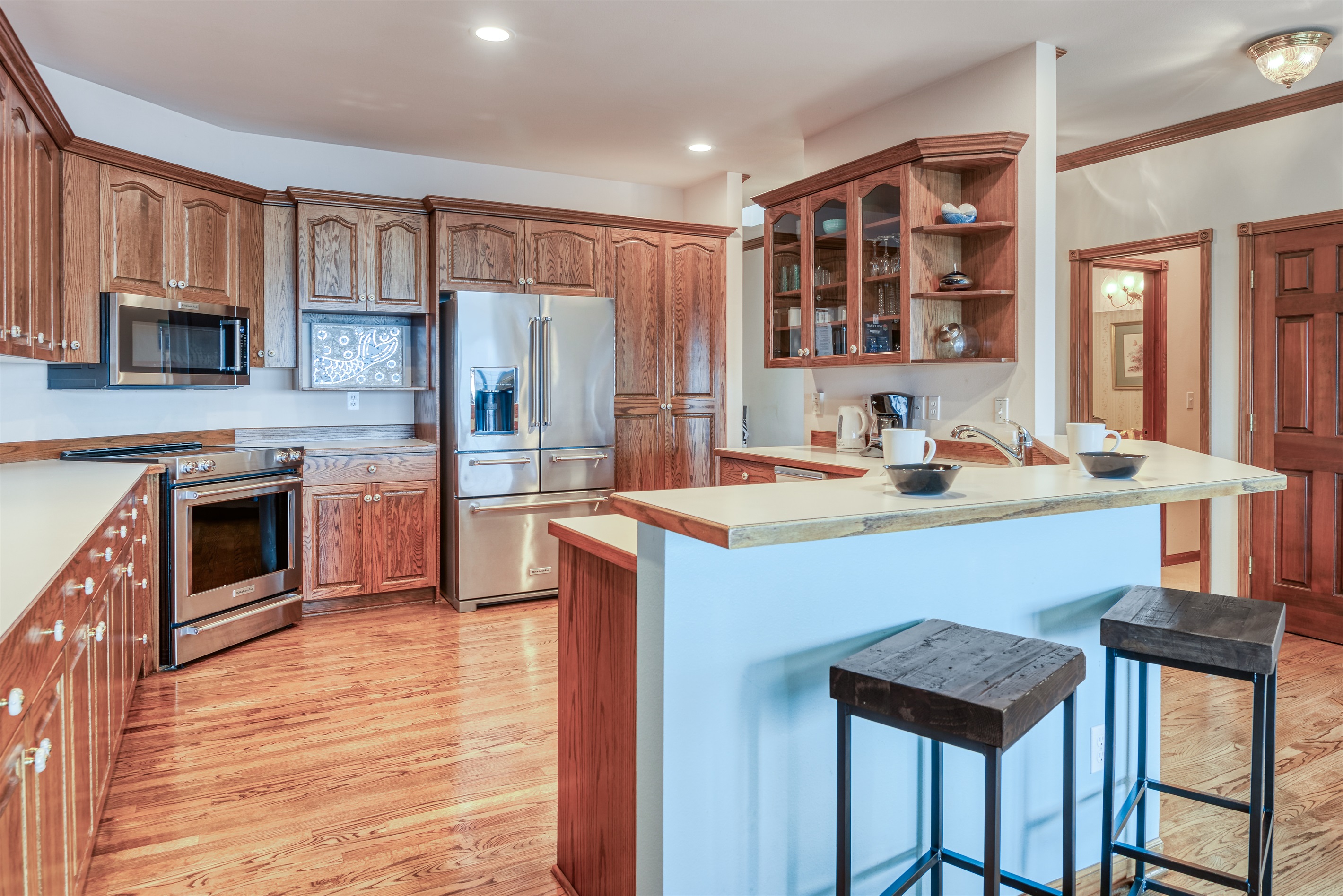 Kitchen with Breakfast Bar