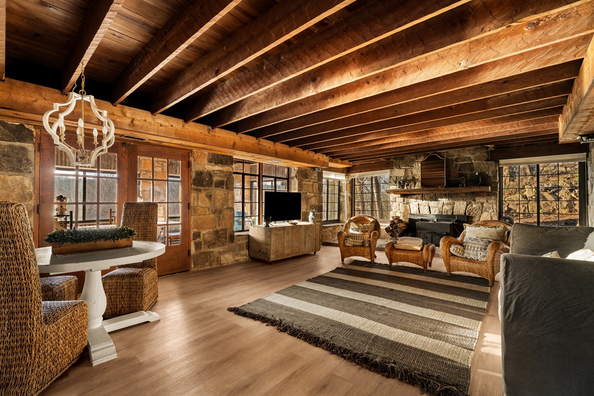 Where evenings feel dramatic, cozy, and unforgettable