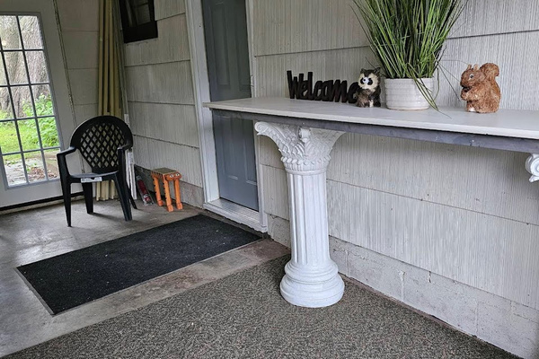 Breezeway with sitting area