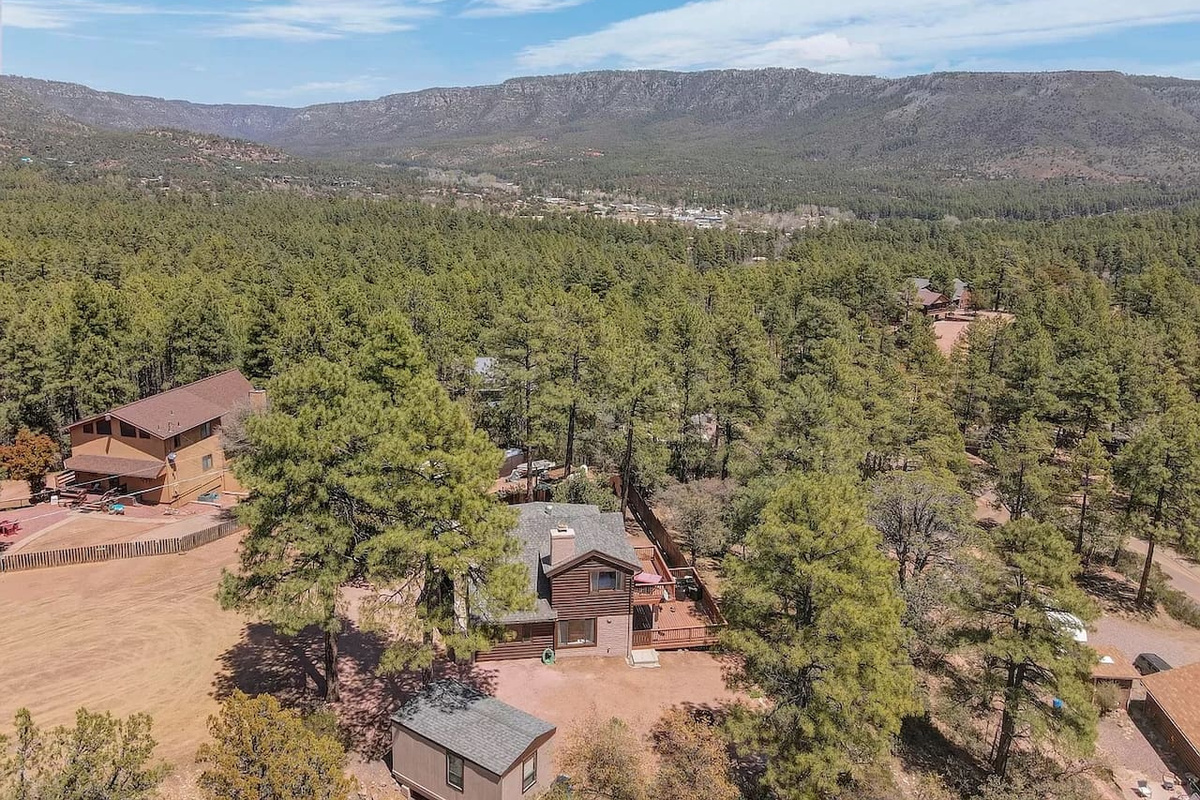 Pine Mountain Roost Retreat w/ Deck + Views — Pine Mountain Roost Retreat w/ Deck + Views, Pine, Arizona — photo 36