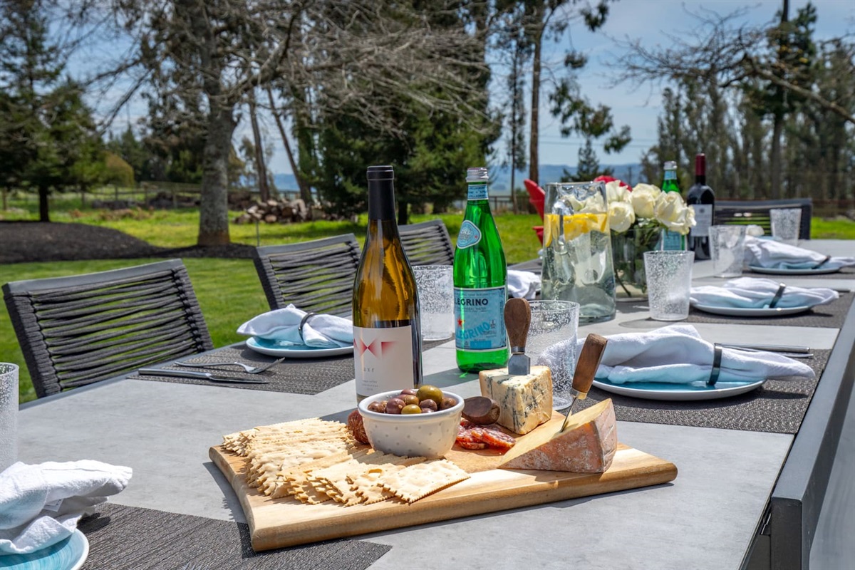 Savor outdoor dining with Sonoma County's finest wines.