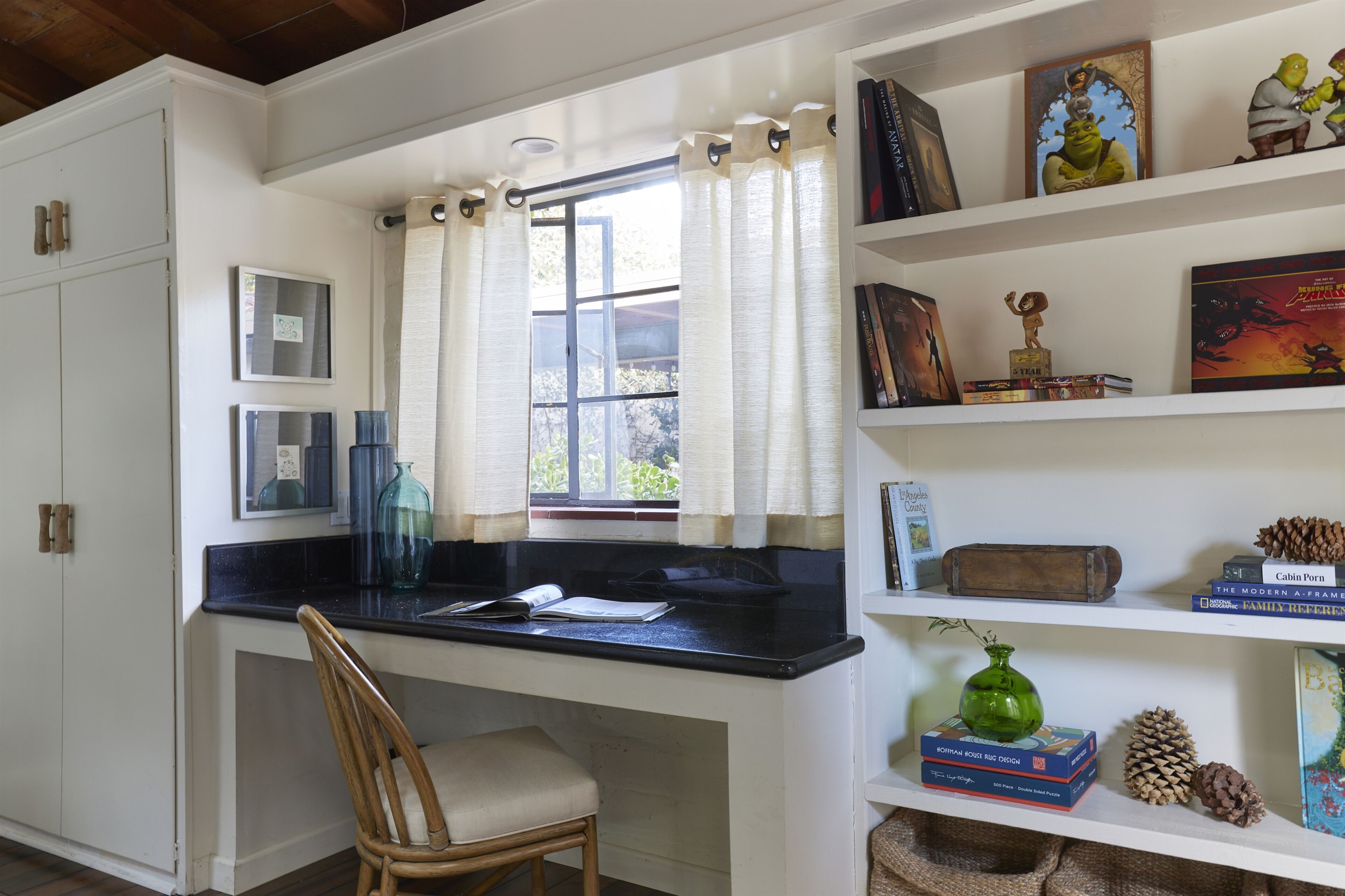 Dedicated workspace with super-fast WIFI