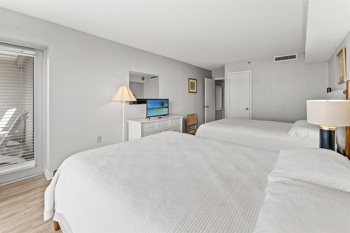 Roomy 2nd Bedroom with 2 queen beds