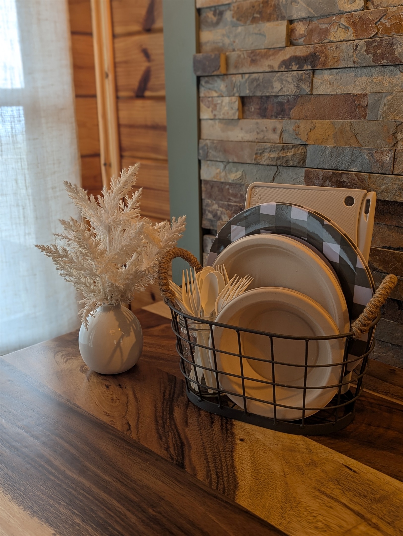 Compostable dining ware provided.