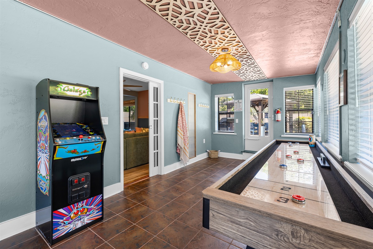 Shuffleboard or Galage? How can you choose?