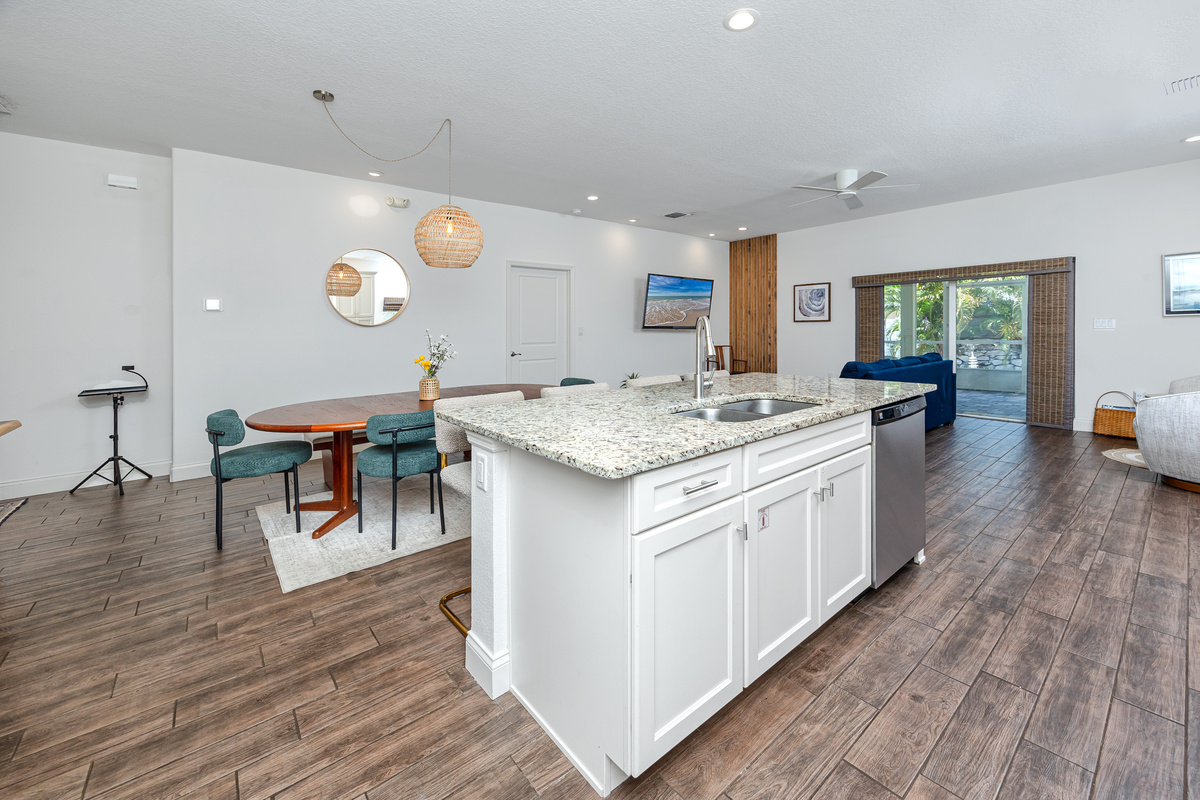 Bright Open Layout