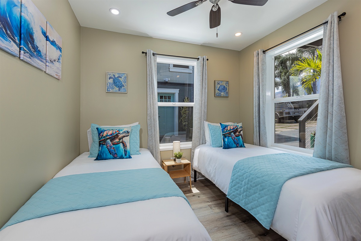 2 Twin Beds, Ceiling Fan and AC