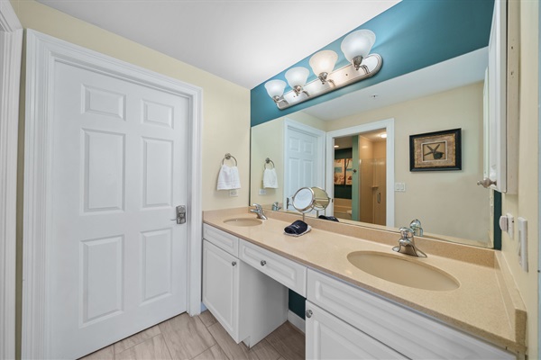 Double sinks and large vanity