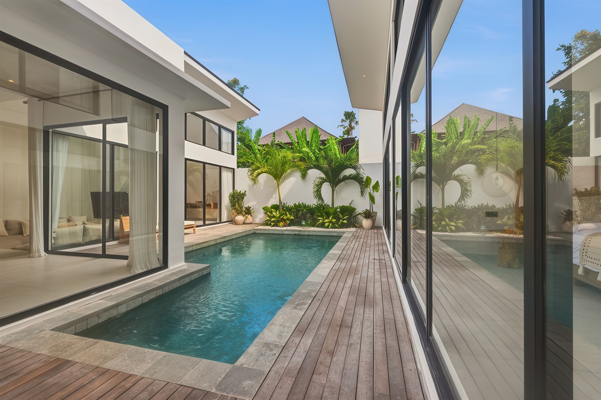 Pool area