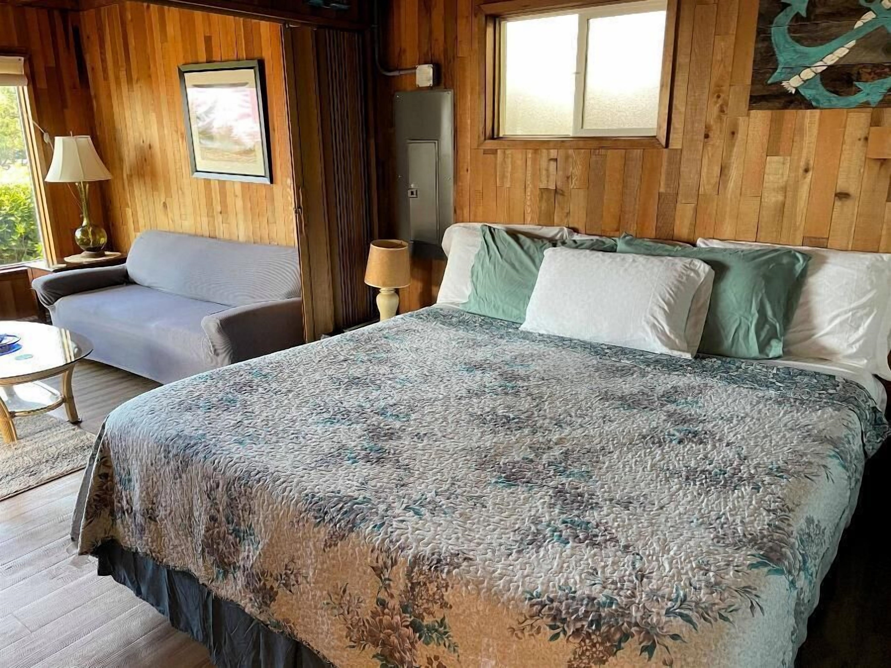 King Bed off of Living Room