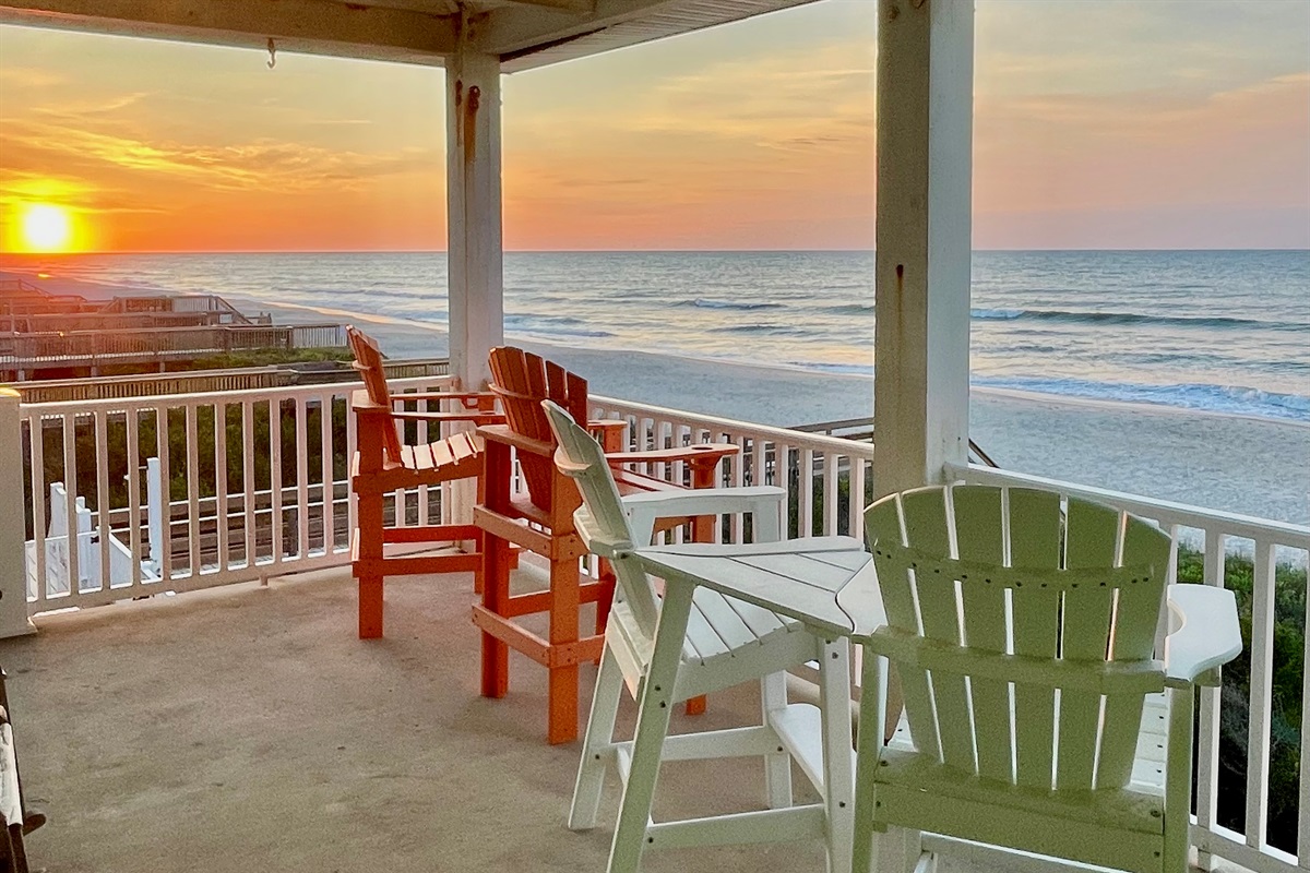 Sun - 3rd floor deck