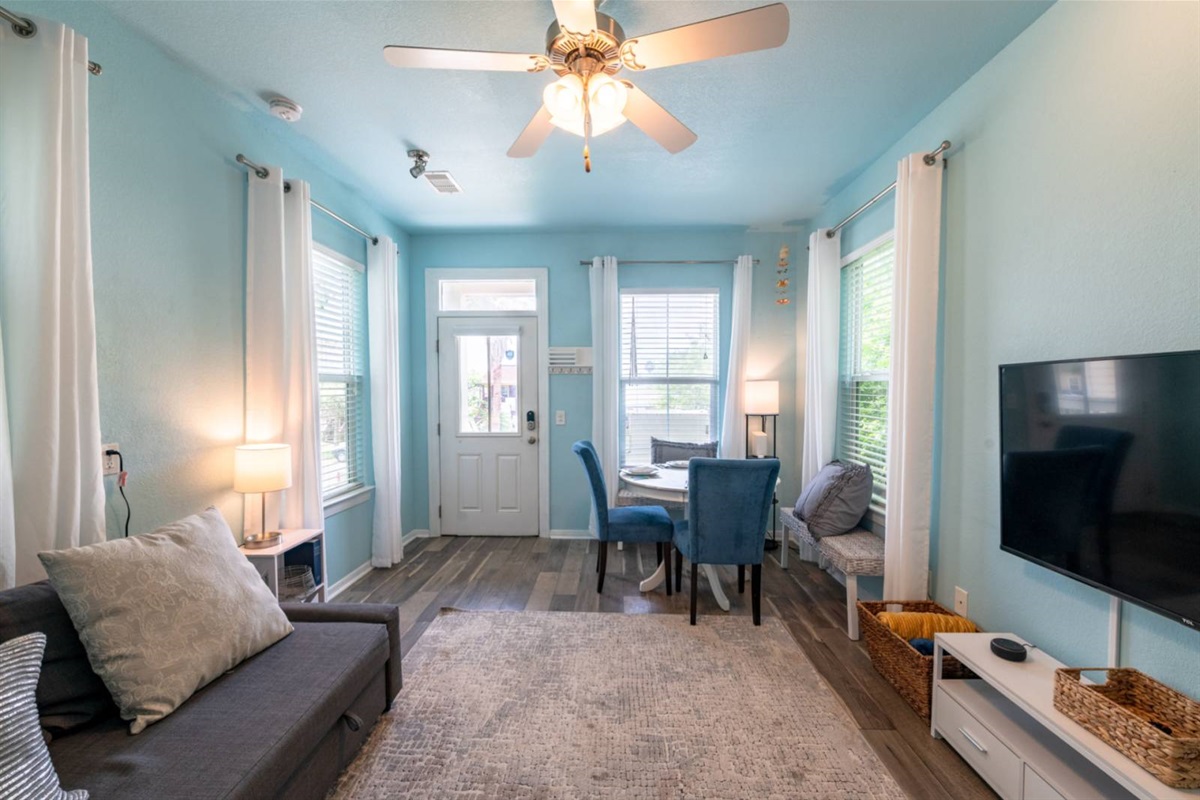 0f354c2b1b4448f7a5b9ea0a5f4cce87 Large | Beachhouse | Texas | TX | Vacation Homes | Galveston | Crystal Beach | Kokomo | Breezy Days | Beachfront Elegance | Sunrise Serenity | Southern Sands Property Management, LLC