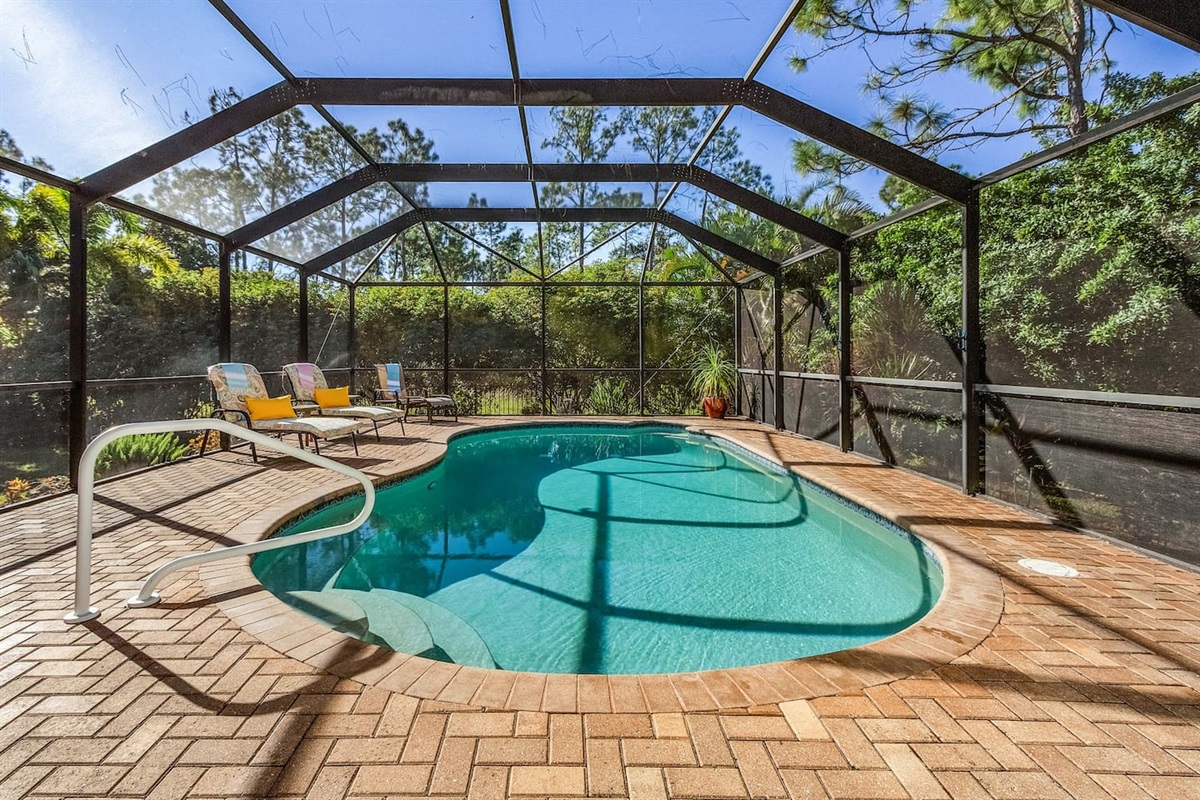 Crystal clear pool - where your oasis of refreshment and relaxation awaits!