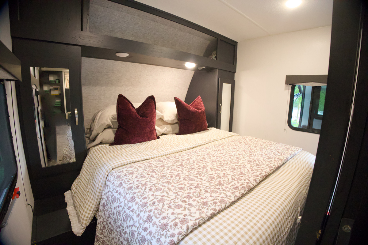 Escape everyday life and try glamping! We've made it comfy for you.