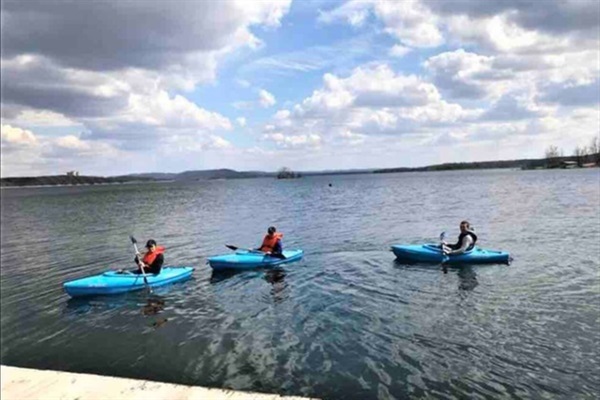 Free Kayaks to use during your stay!