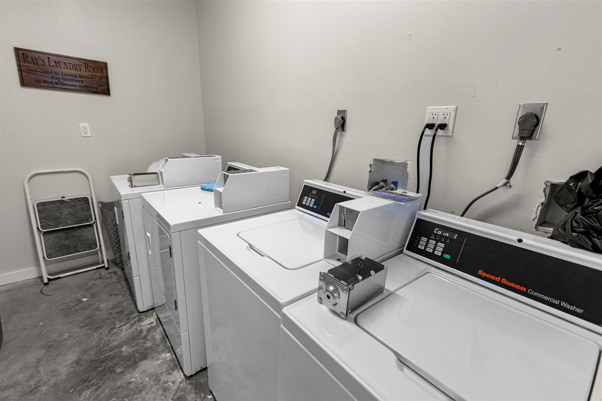Guest Laundry in Bunkhouse