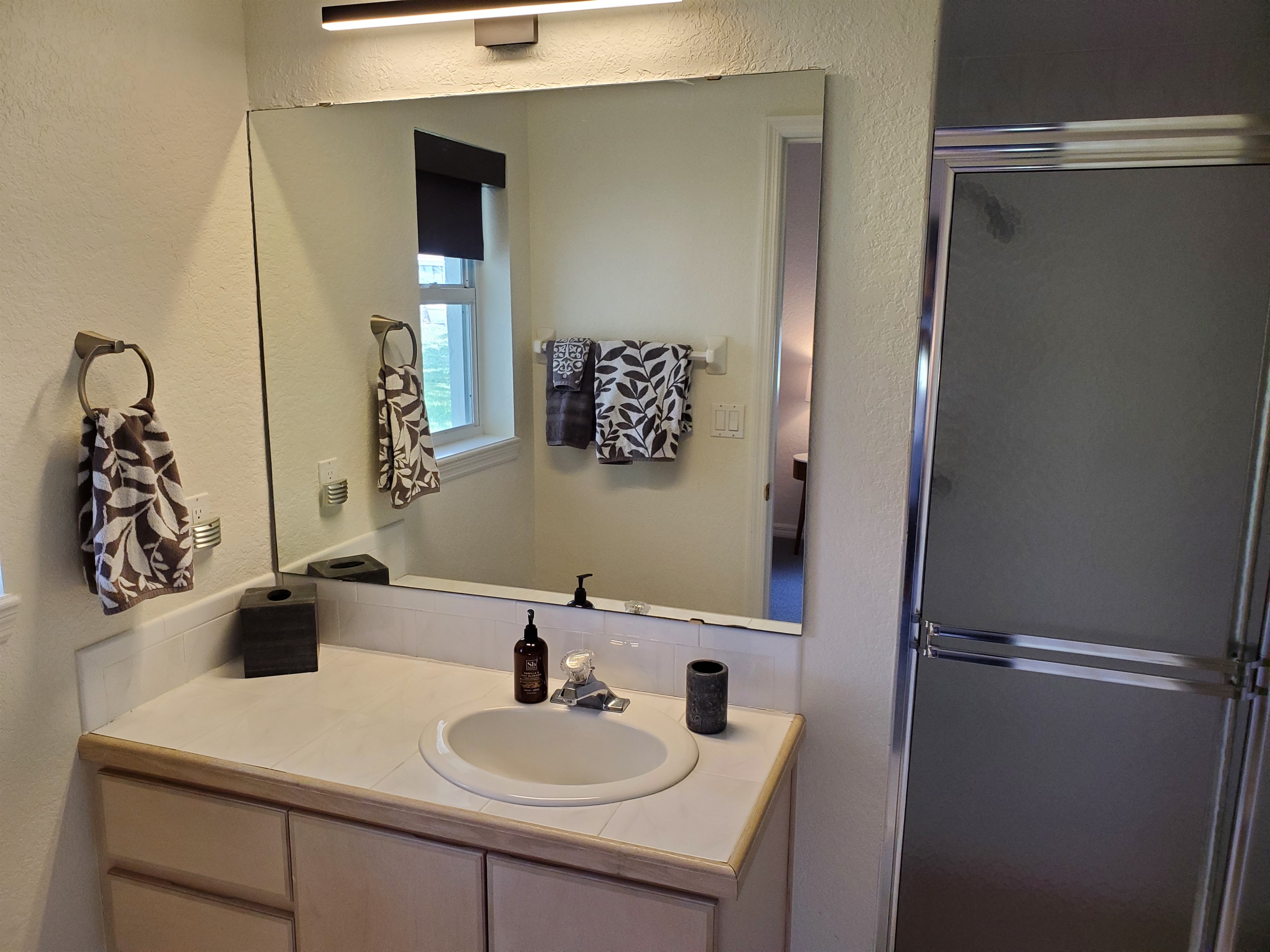 2nd King private bathroom with walk in shower
