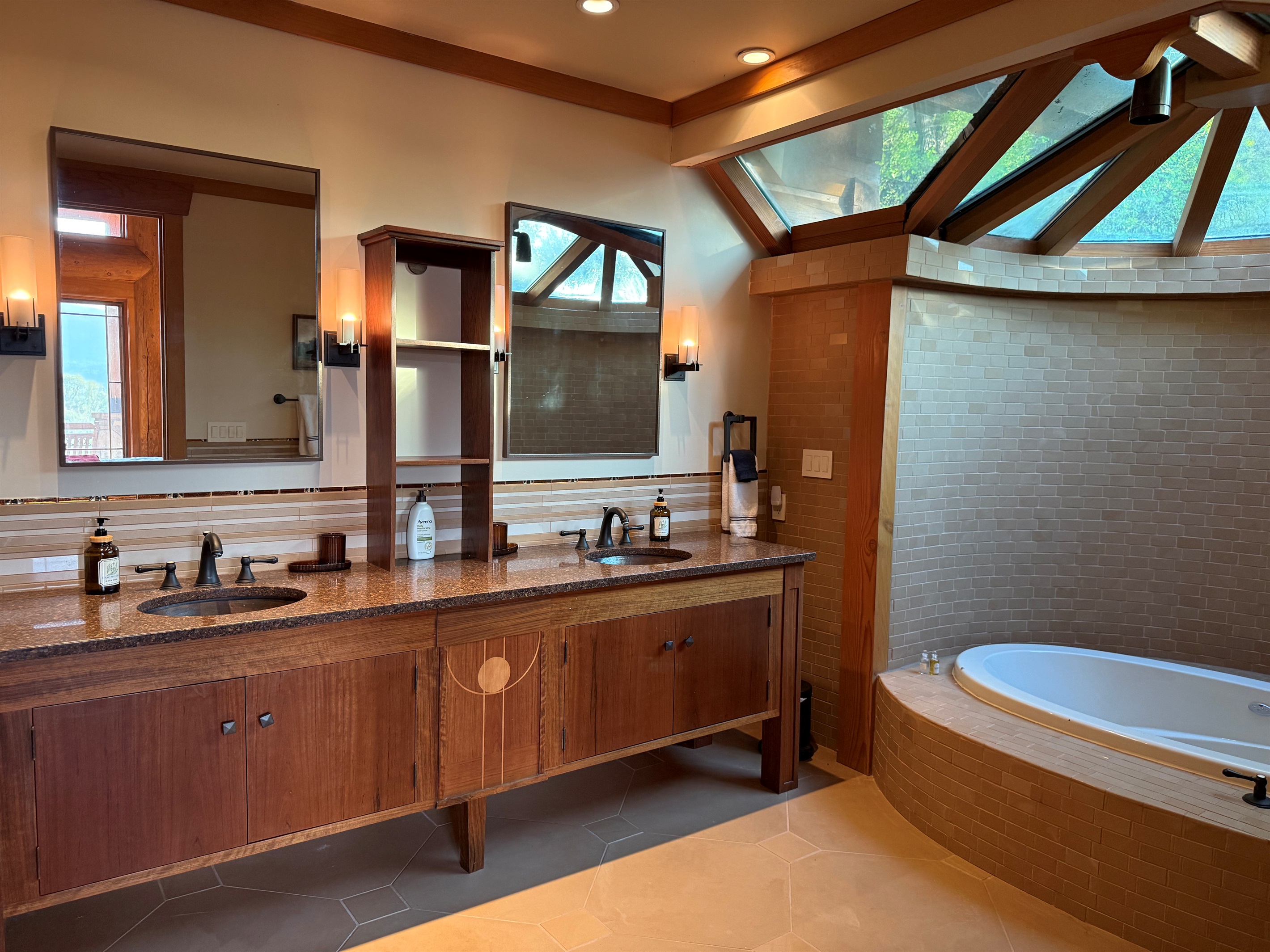 Ensuite