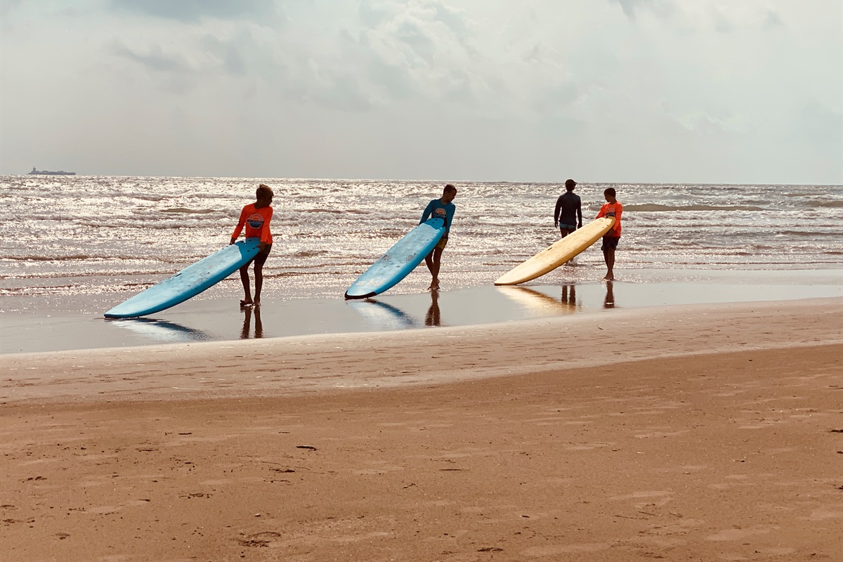 Surfing Lessons in the island