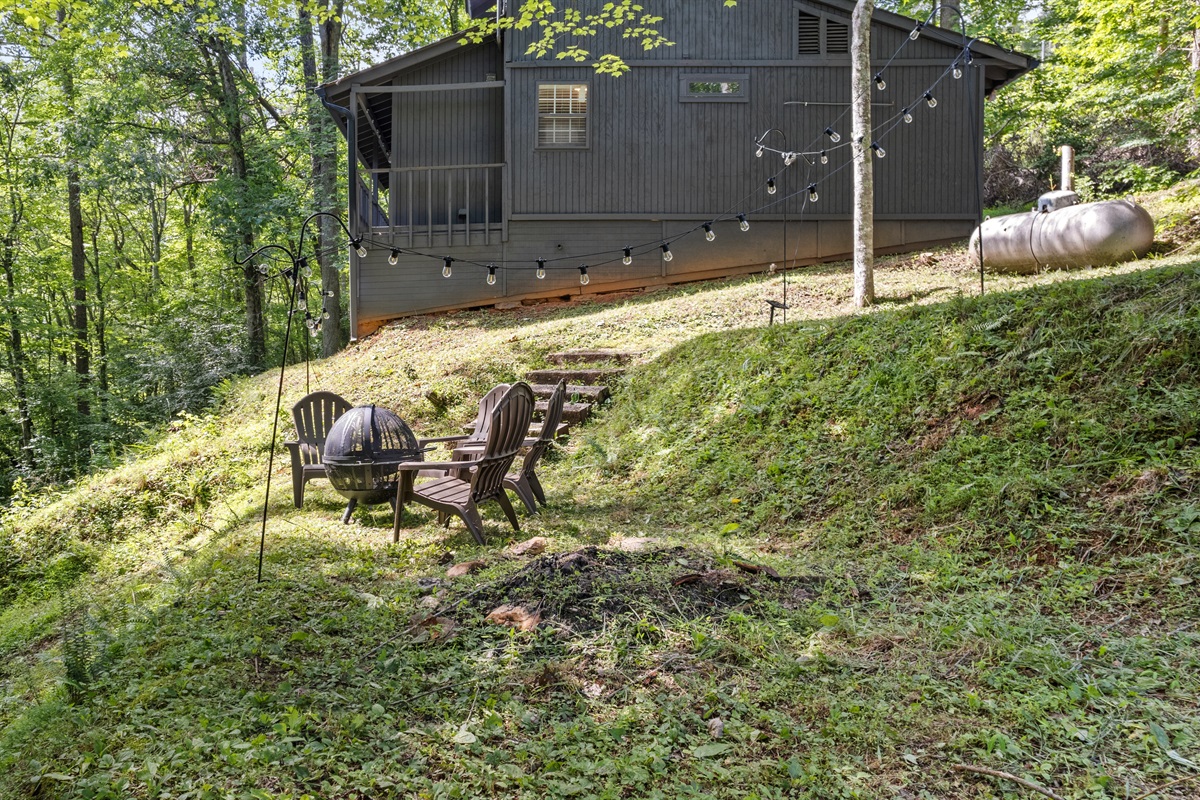 Fire Pit- Creekside Chalet