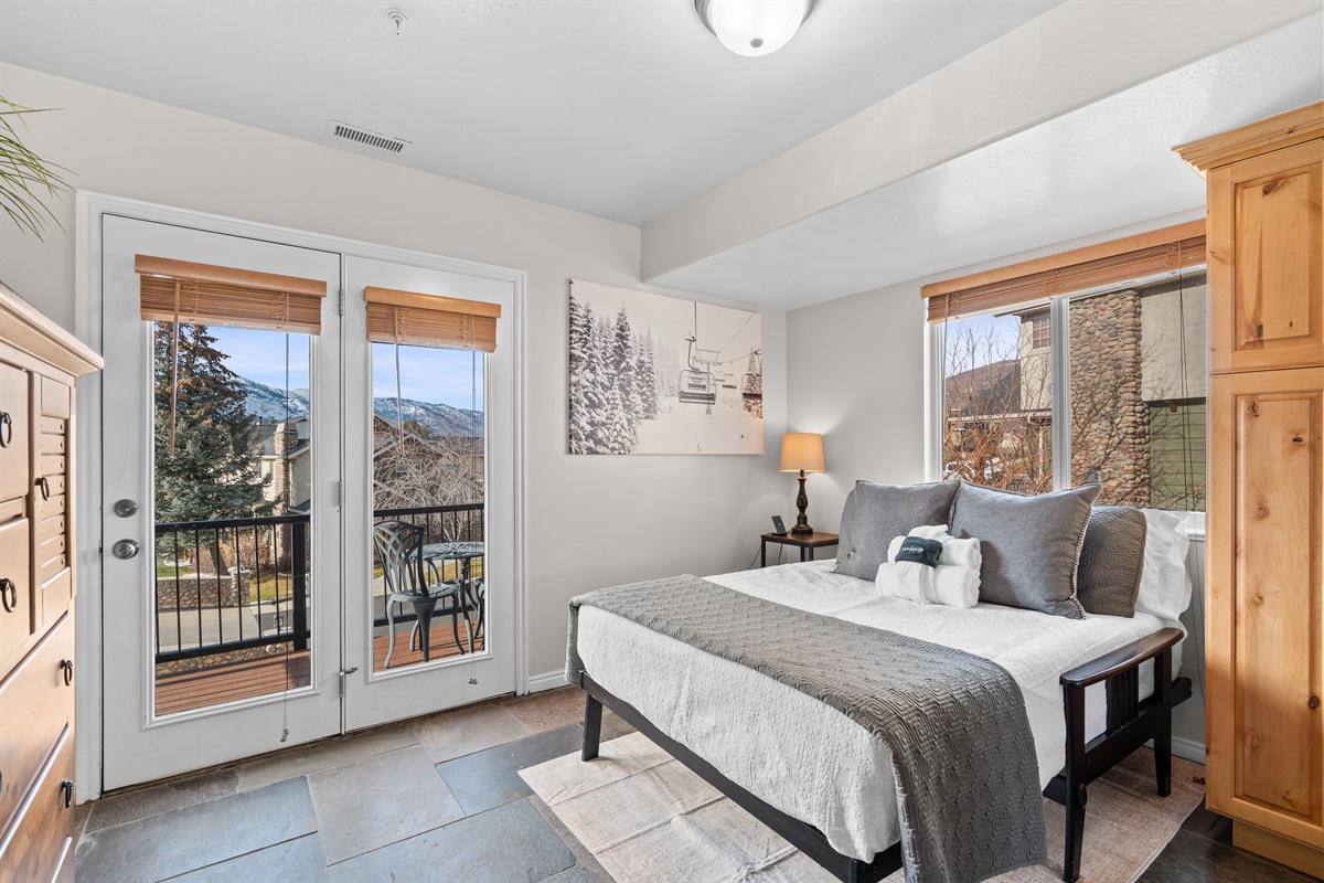 Step straight onto the balcony and let the fresh mountain breeze set the tone.