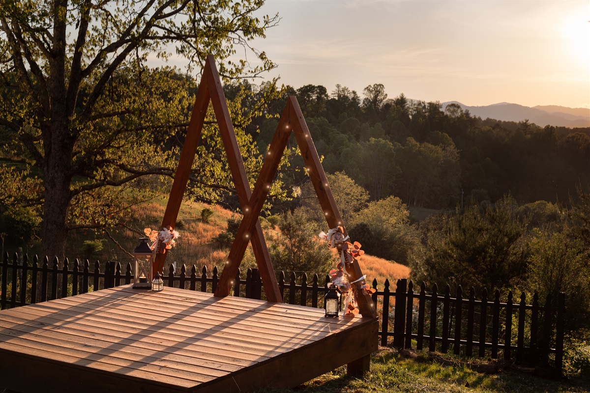 {Wedding Deck + Ceremony Views}
Say I do surrounded by sweeping Blue Ridge views from our private ceremony deck. A breathtaking setting for weddings, vow renewals, or unforgettable sunset moments.