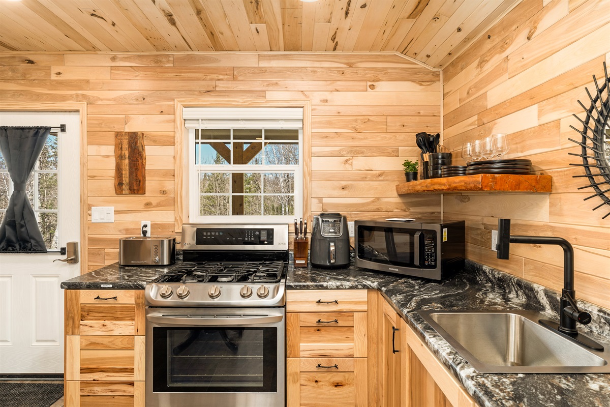 Ridge Cabin - Kitchenette