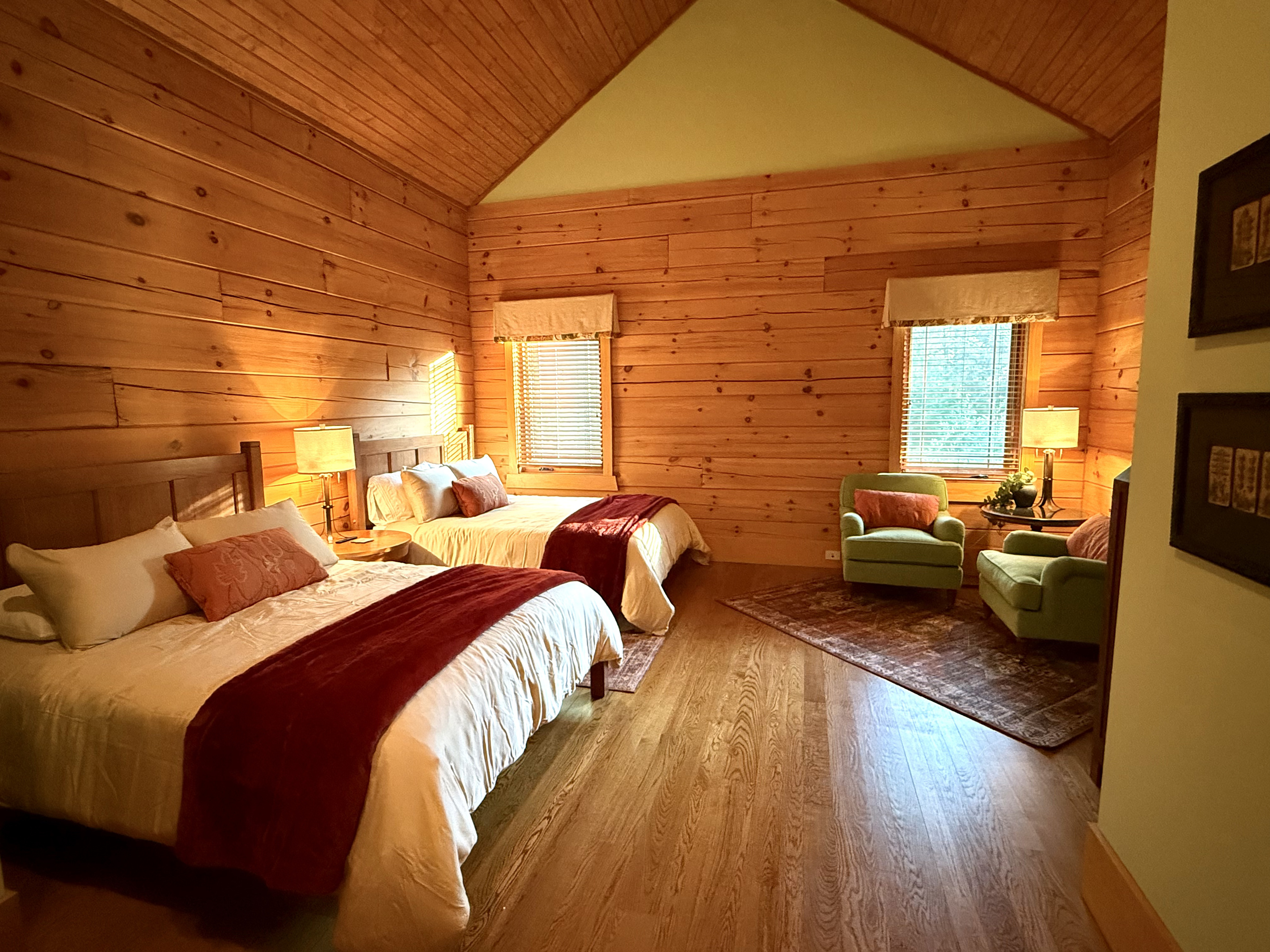 Second bedroom with 2 queen beds and a smart TV