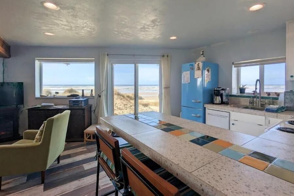Kitchen with Dishwasher, Electric Range and Microwave