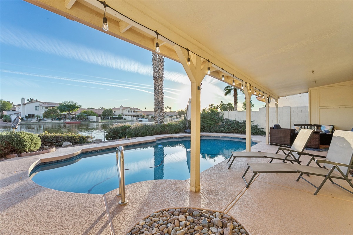 Lakefront Oasis w/ Pool & Hot Tub · Garden Lakes | 3 Bed 2 Bath — Lakefront Oasis w/ Pool & Hot Tub | 3b • 2bth, Avondale, Arizona — photo 40