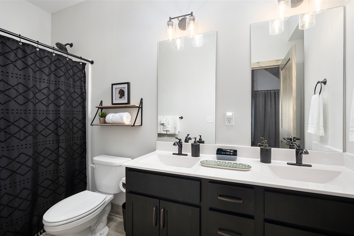 King #2 ensuite