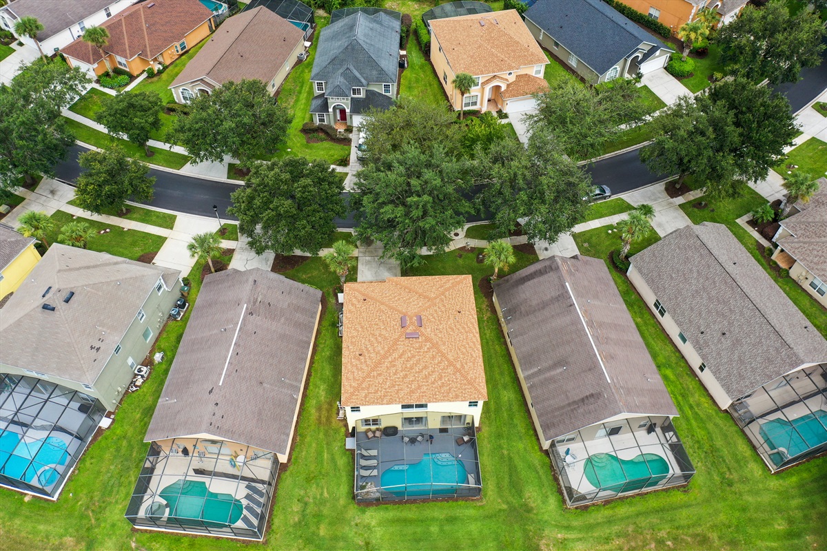 Large home with great pool