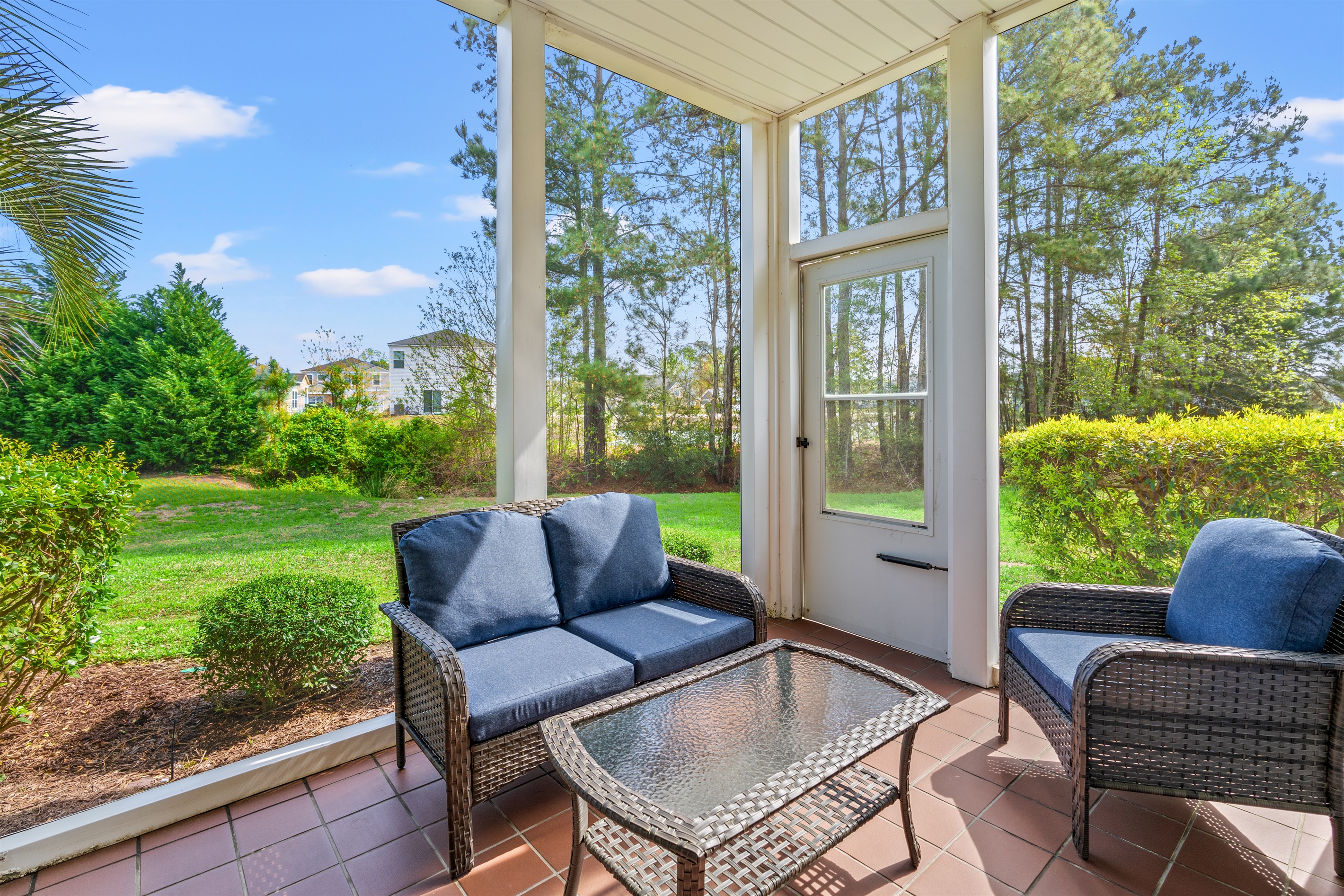 Peaceful Screened in Patio
